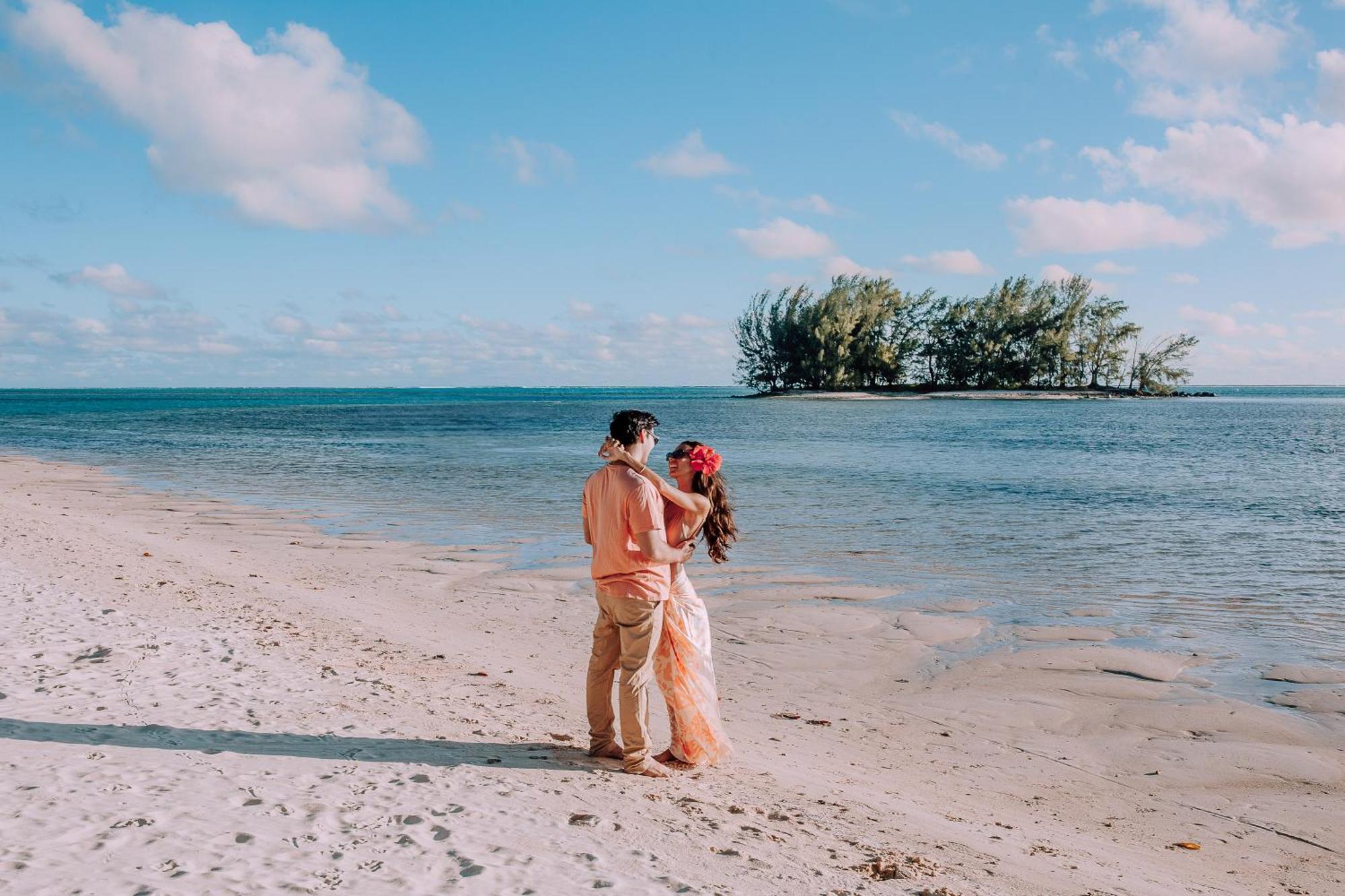 Niu Beach Hotel Moorea Kültér fotó